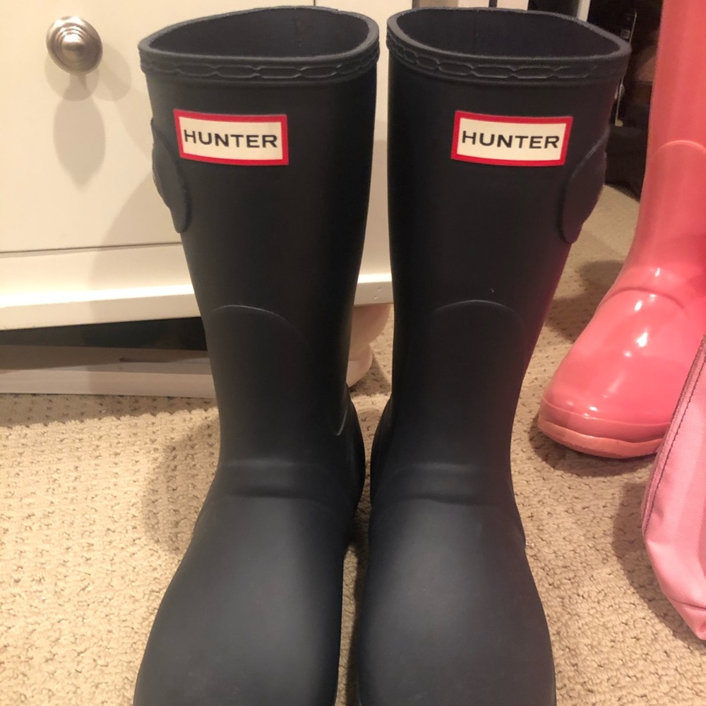 Never worn navy blue Hunter boots